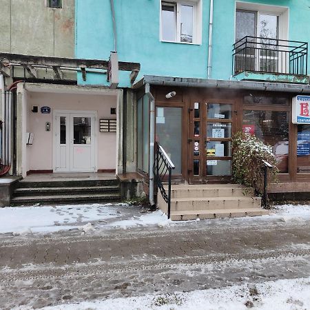 Apartmán Cyborg Flat Petroşani Exteriér fotografie