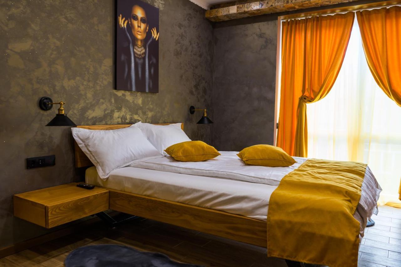 Apartmán Cyborg Flat Petroşani Exteriér fotografie