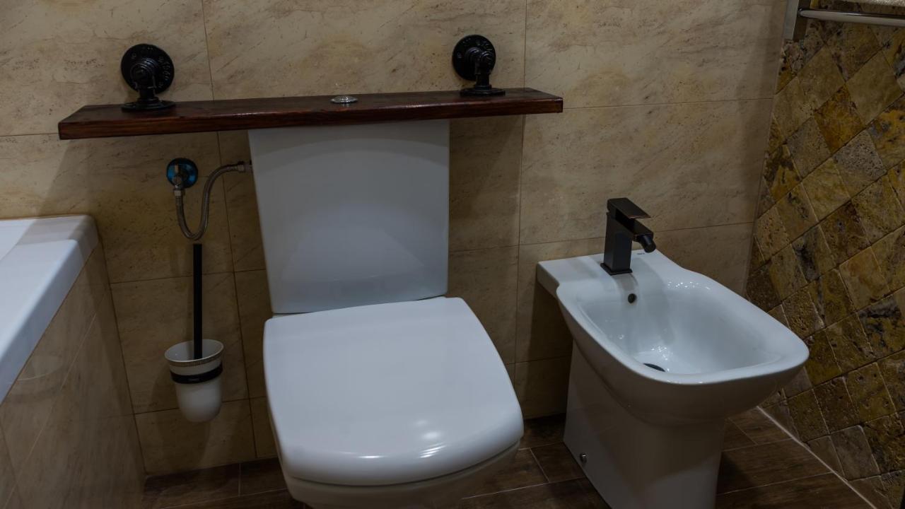 Apartmán Cyborg Flat Petroşani Exteriér fotografie